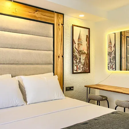 Sirkeci Hotel *